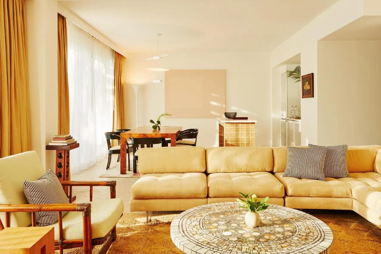 Palm Heights Hotel George Town