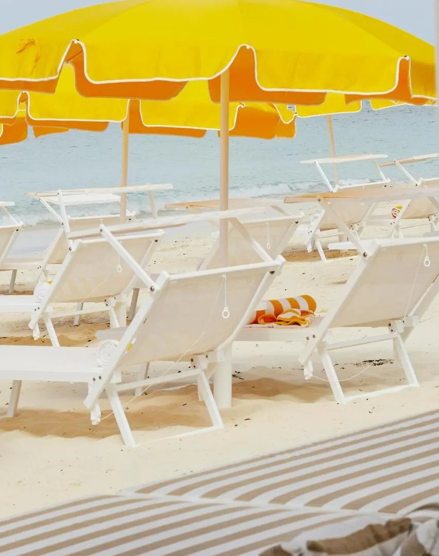 מלון ג'ורג' טאון Palm Heights 5*,  איי קיימן